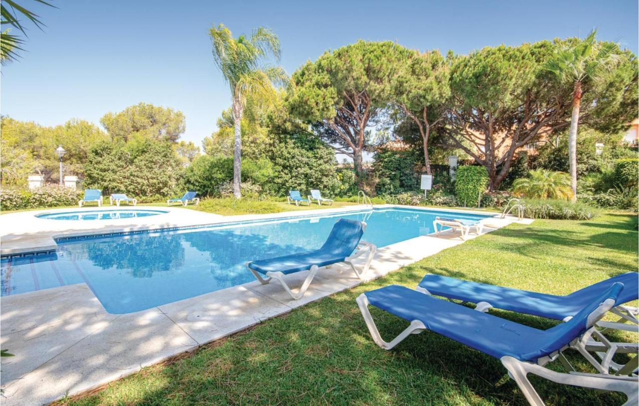 Beautiful Apartment In Marbella-Cabopino With 2 Bedrooms, Wifi And Outdoor Swimming Pool Buitenkant foto