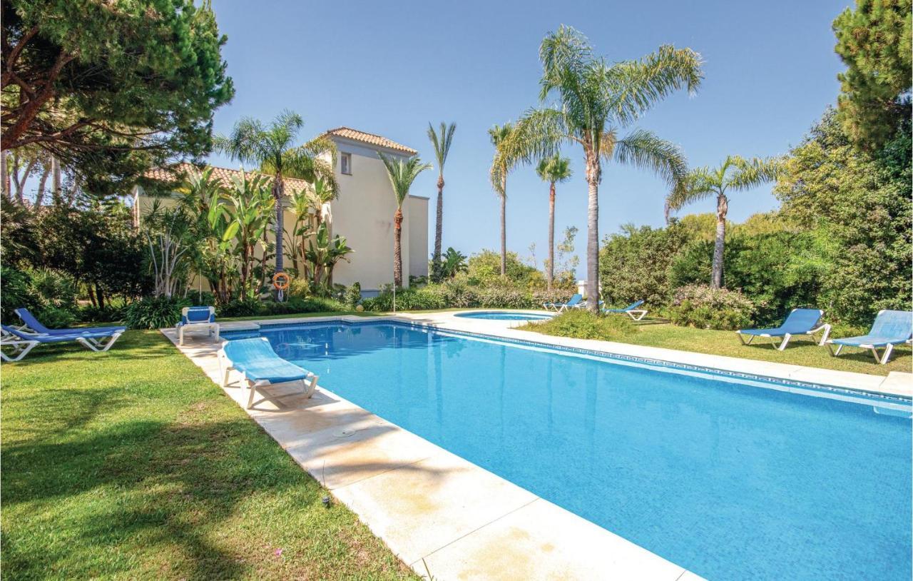 Beautiful Apartment In Marbella-Cabopino With 2 Bedrooms, Wifi And Outdoor Swimming Pool Buitenkant foto